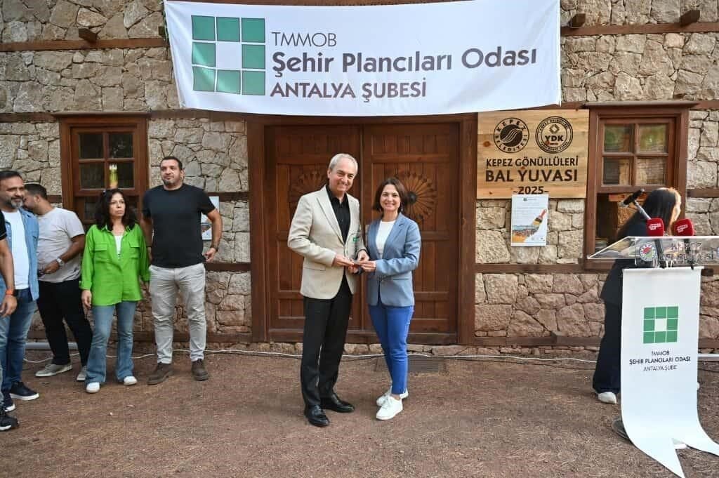 Dokumapark’ta çocukların gelecek şehir hayalleri tuvallere yansıdı