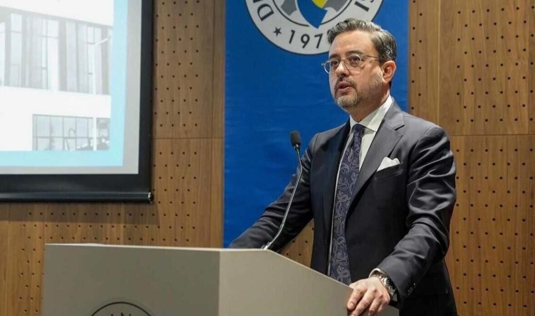DSO Başkanı Kasapoğlu: “Krediye erişim kolaylaşmadan indirim kararları sahaya yansımıyor” Denizli Sanayi Odası Başkanı Selim Kasapoğlu, Türkiye Cumhuriyet Merkez Bankasının