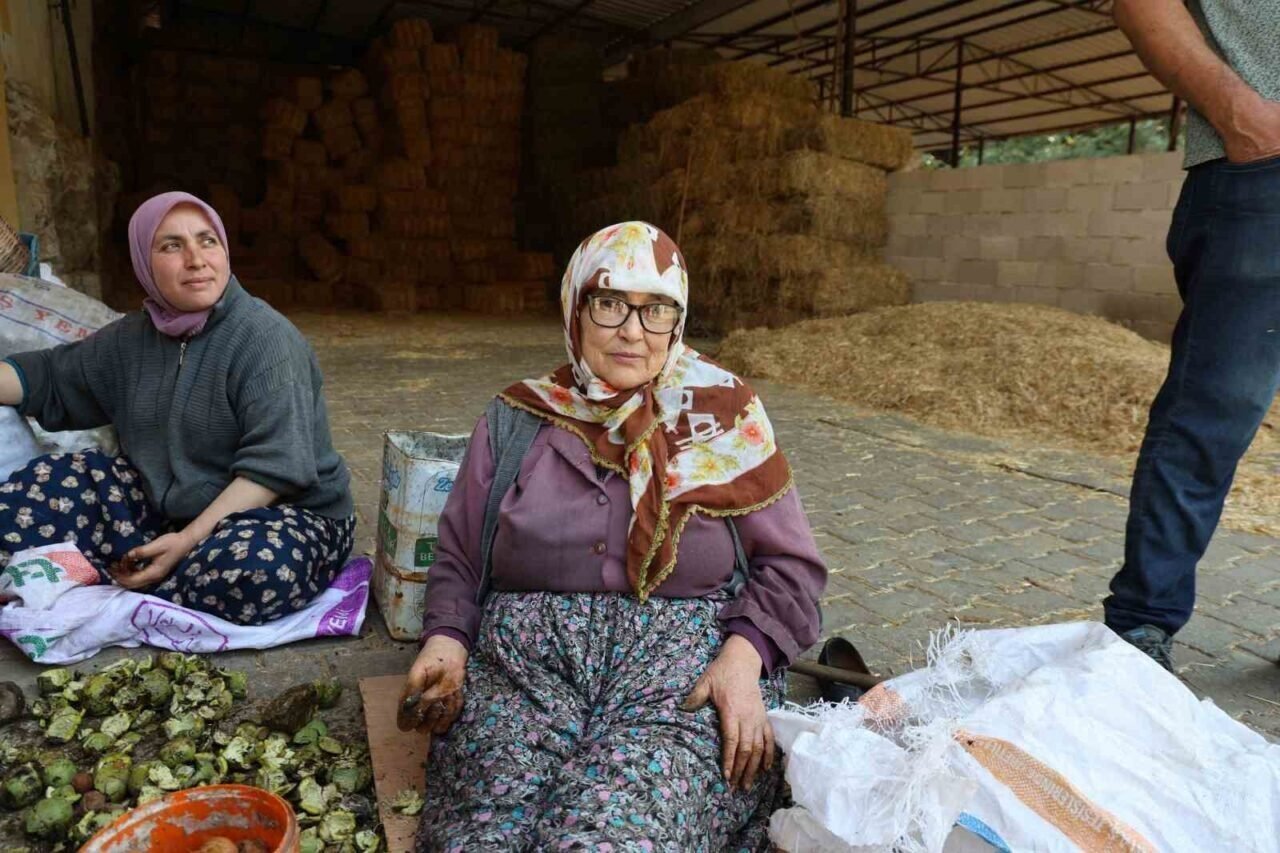 Dursun nine doktor tavsiyesi ile çalışıyor