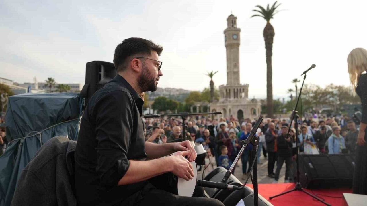 Ege Üniversitesinin kültür ve sanat etkinlikleri göz doldurdu Ege Üniversitesinin kültür ve sanat etkinlikleri göz doldurdu