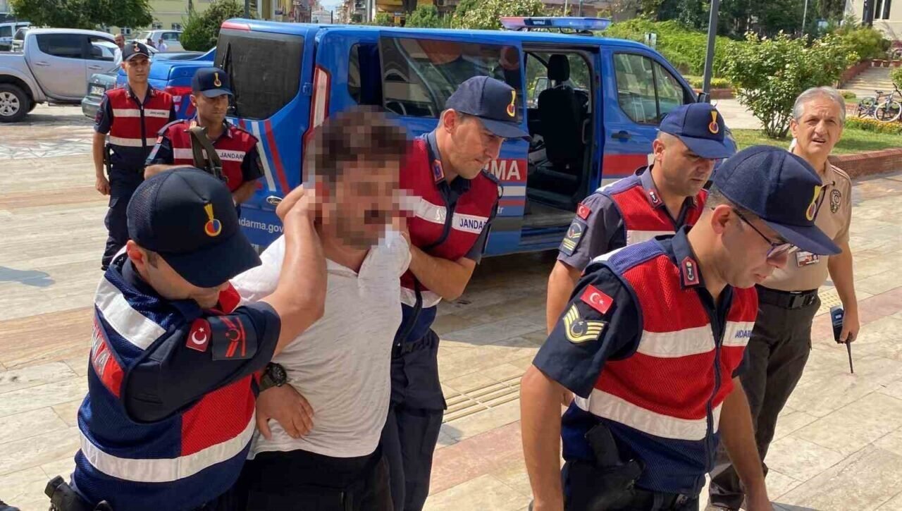 Eşinin boğazını keserek öldüren cani koca yeniden yakalandı Eşinin boğazını keserek öldüren cani koca yeniden yakalandı