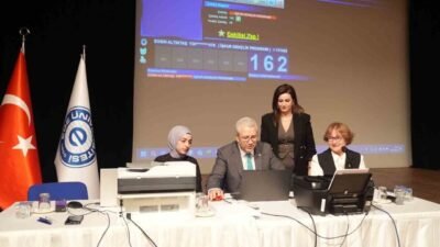 Ege Üniversitesinde İŞKUR Gençlik Programından faydalanacak öğrenciler, noter huzurunda yapılan