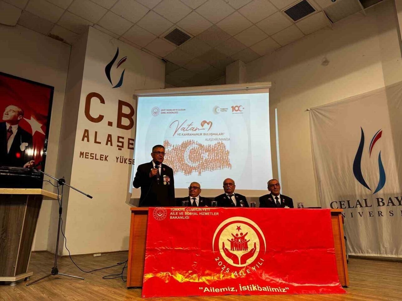 Gaziler, öğrencilerle buluştu