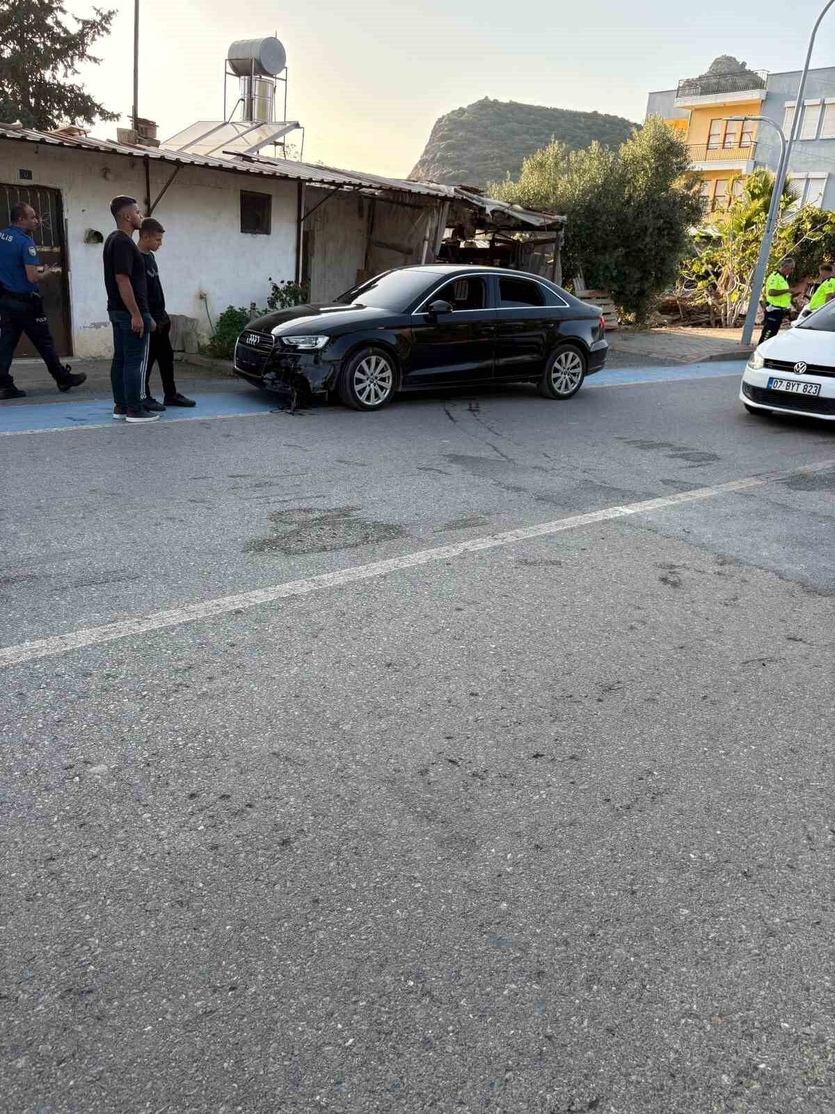 Gazipaşa’da motosikletle otomobil çarpıştı: 1 yaralı