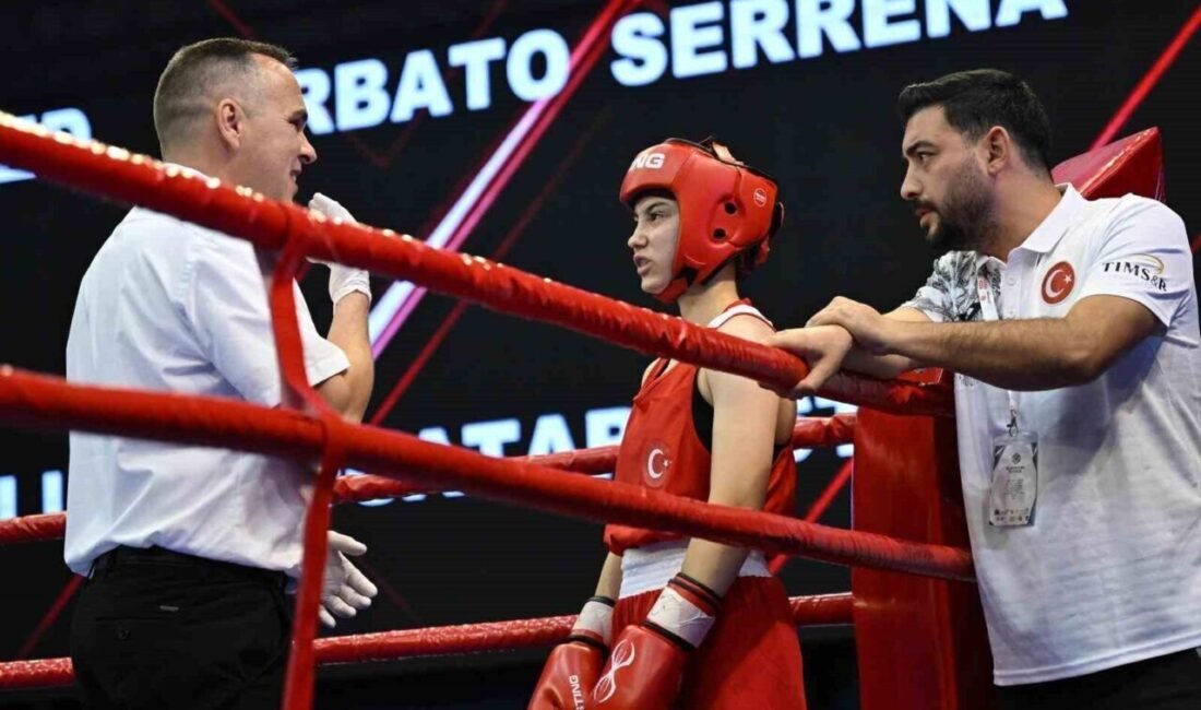 Genç milli boksör Avrupa üçüncüsü oldu U15 Avrupa Boks Şampiyonası 52 kilogramda mücadele eden Merkezefendi Belediyesi’nin