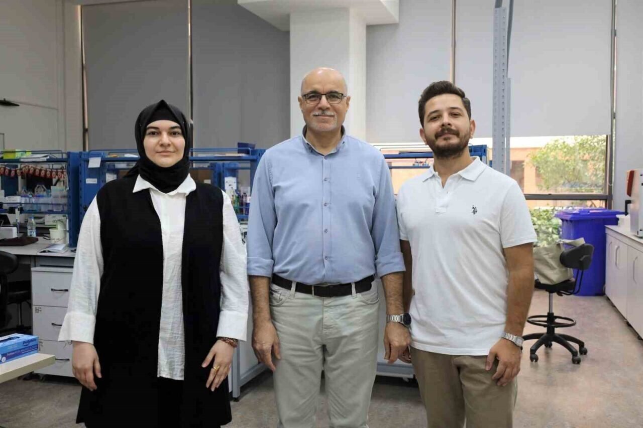 Göğüs kanserini erken fark edecek ‘akıllı tekstil’ ürünü geliştirildi