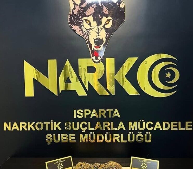 Isparta’da uyuşturucu operasyonu Isparta’da polis ekiplerinin düzenlediği operasyonda 359 gram skunk ve 1,8