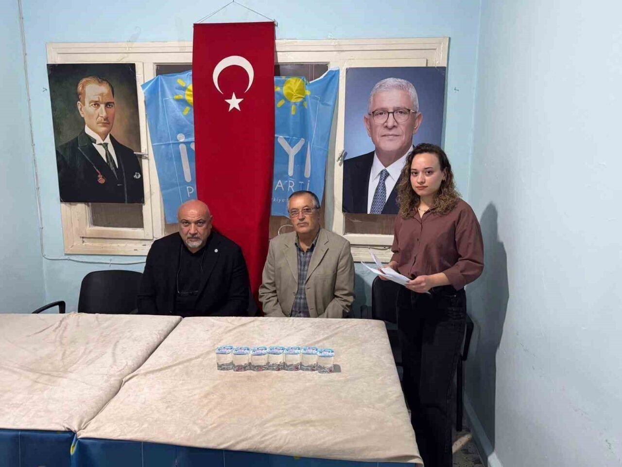 İYİ Parti Sarıgöl İlçe Kongresi’nde mevcut başkan güven tazeledi