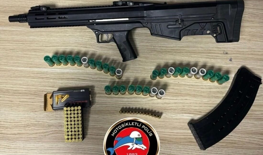 İzmir’de polis son bir haftalık denetim raporunu açıkladı İzmir genelinde polis ekiplerince son bir hafta içinde gerçekleştirilen denetimlerde,