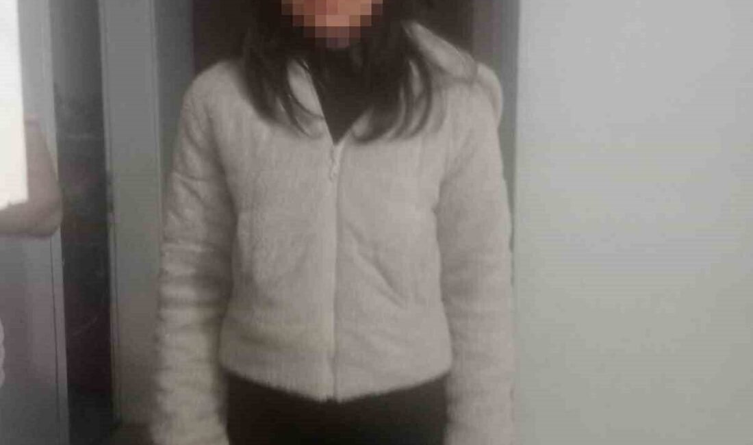 İzmir’deki 13 yaşındaki kayıp kız çocuğu bulundu İzmir’in Kiraz ilçesinde kaybolan 13 yaşındaki kız çocuğu, ekiplerin çalışmaları