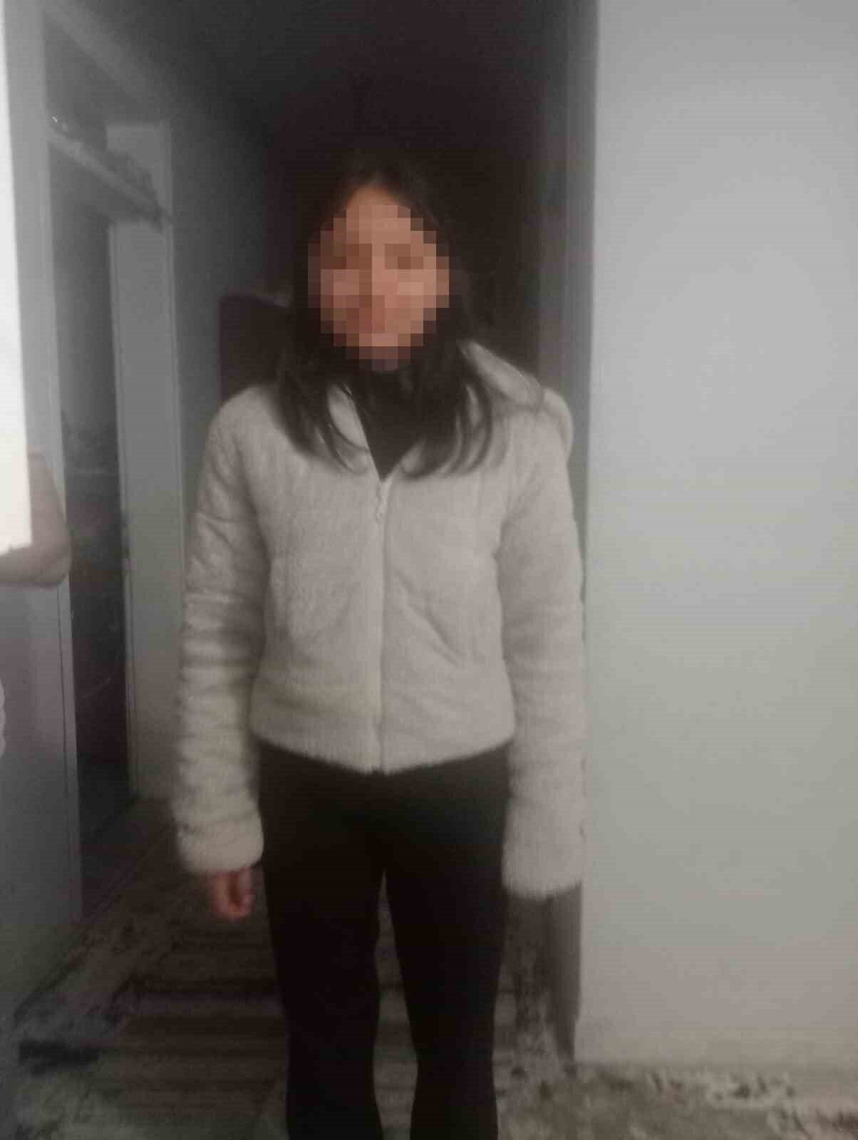 İzmir’deki 13 yaşındaki kayıp kız çocuğu bulundu İzmir’deki 13 yaşındaki kayıp kız çocuğu bulundu