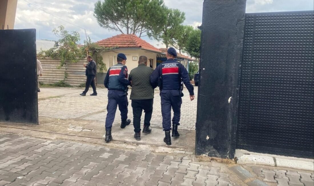 Jandarma aranan şahıslara geçit vermiyor Aydın’ın Germencik ilçesinde gerçekleştirilen operasyonla uyuşturucu ticareti suçundan aranan şahıs