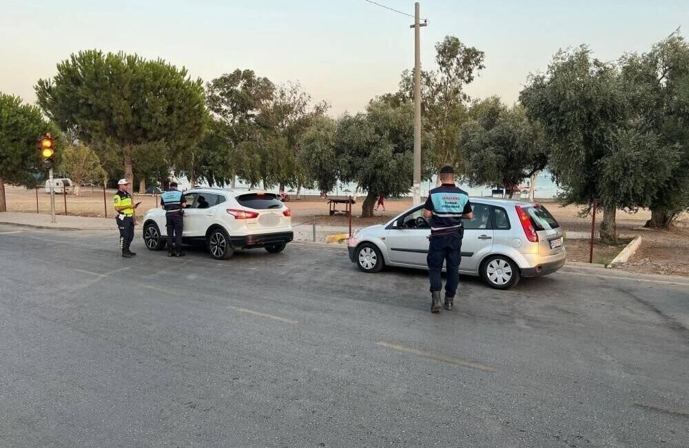 Aydın’da jandarma ekipleri iki gün süren çalışmalarda 30 aranan şahsı