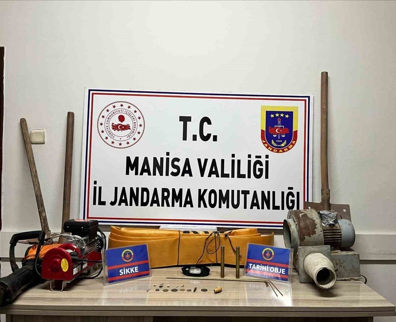 Jandarmadan kaçak kazıya suçüstü
