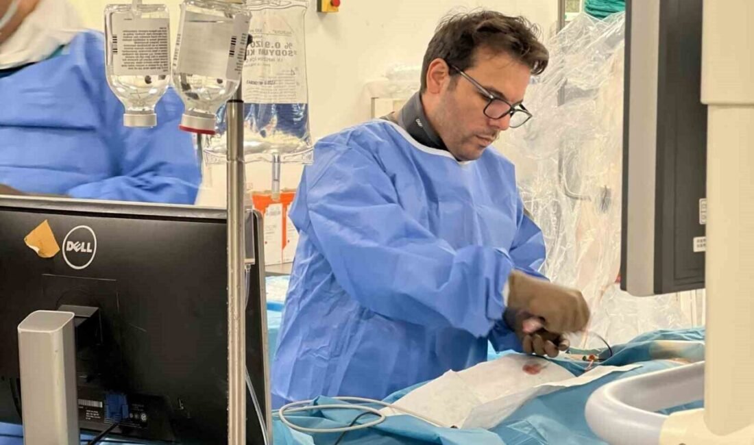 Kalp ritim bozukluğunda yeni dönem Manisa Şehir Hastanesi Kardiyoloji Kliniği’nde iki hastaya ilk kez uygulanan