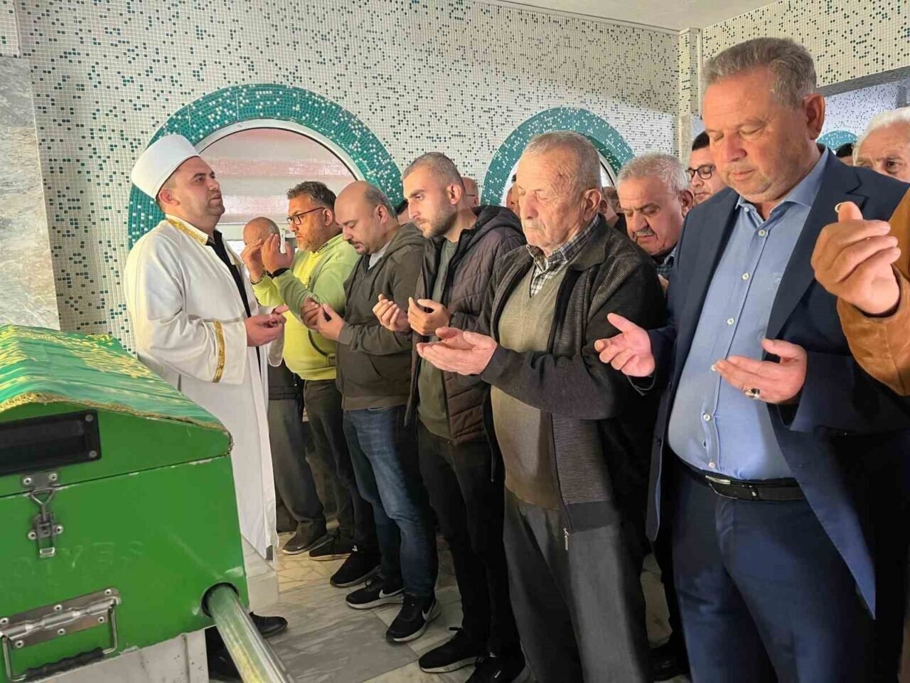 Karbonmonoksit gazından zehirlenerek hayatını kaybeden pideci son yolculuğuna uğurlandı