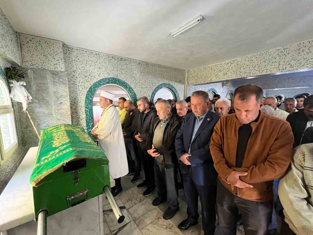 Karbonmonoksit gazından zehirlenerek hayatını kaybeden pideci son yolculuğuna uğurlandı