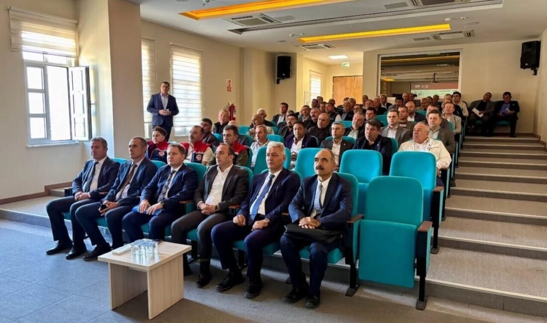 Çine ve Karpuzlu mahalle muhtarlarının katılımıyla düzenlenen toplantıda, tarımsal verilerin