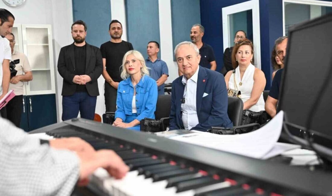 Kepez Belediyesi tarafından Şehit Celal Özcan Anadolu Lisesi yönetiminin talebi