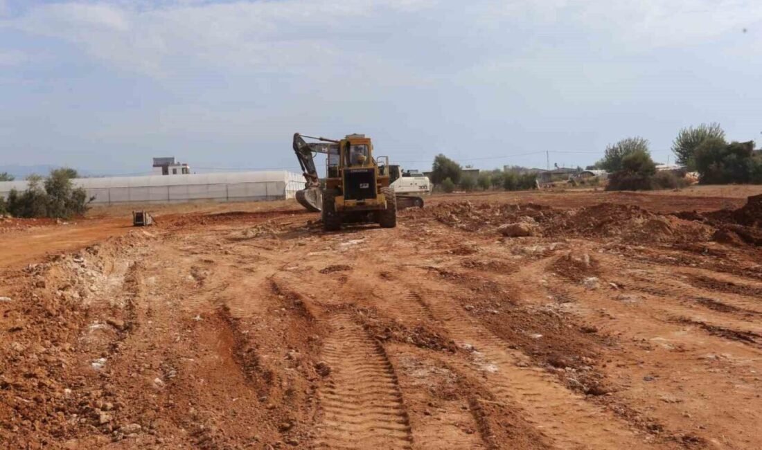 Kepez’in Zeytinlik Mahallesi’ne yeni pazar yeri geliyor Kepez Belediyesi, Zeytinlik Mahallesi’ne kazandırılacak yeni pazar alanında çalışmalara başladı.