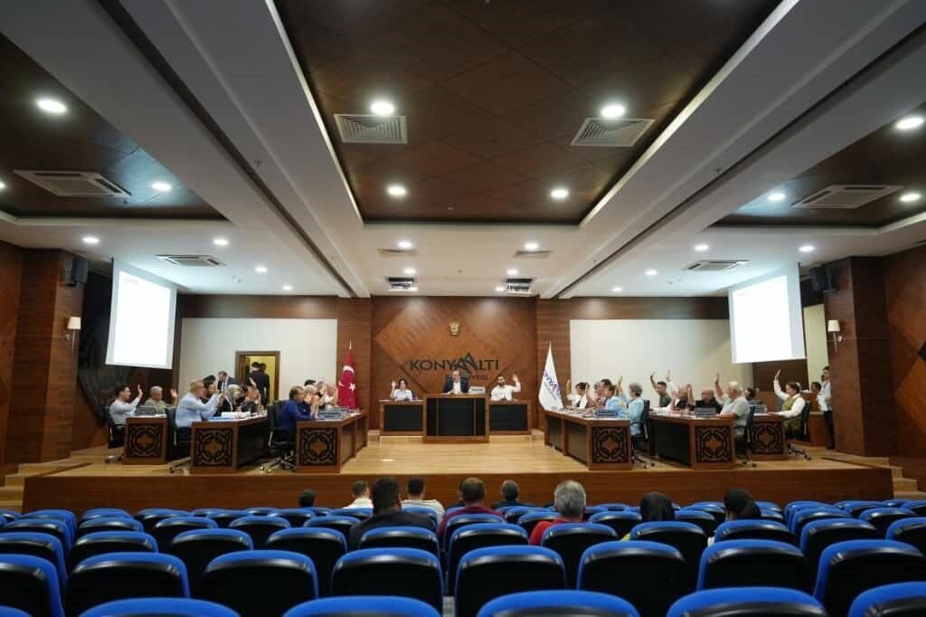 Konyaaltı Belediyesi’nin 2026 yılı bütçesi 3 milyar TL olarak belirlendi