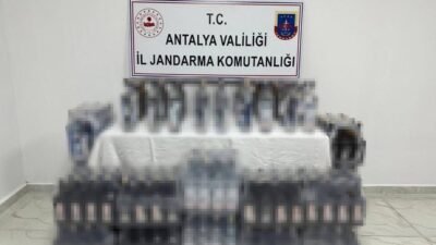 Antalya’da jandarma ekiplerince Manavgat ilçesinde düzenlenen operasyonda, toplam 400 litre