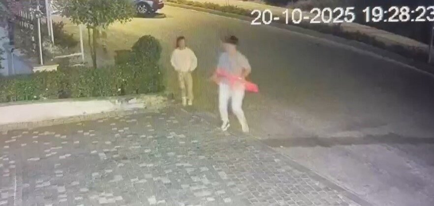 Manavgat’ta motosiklet ’U’ dönüşü yapan otomobile çarptı: 1 yaralı
