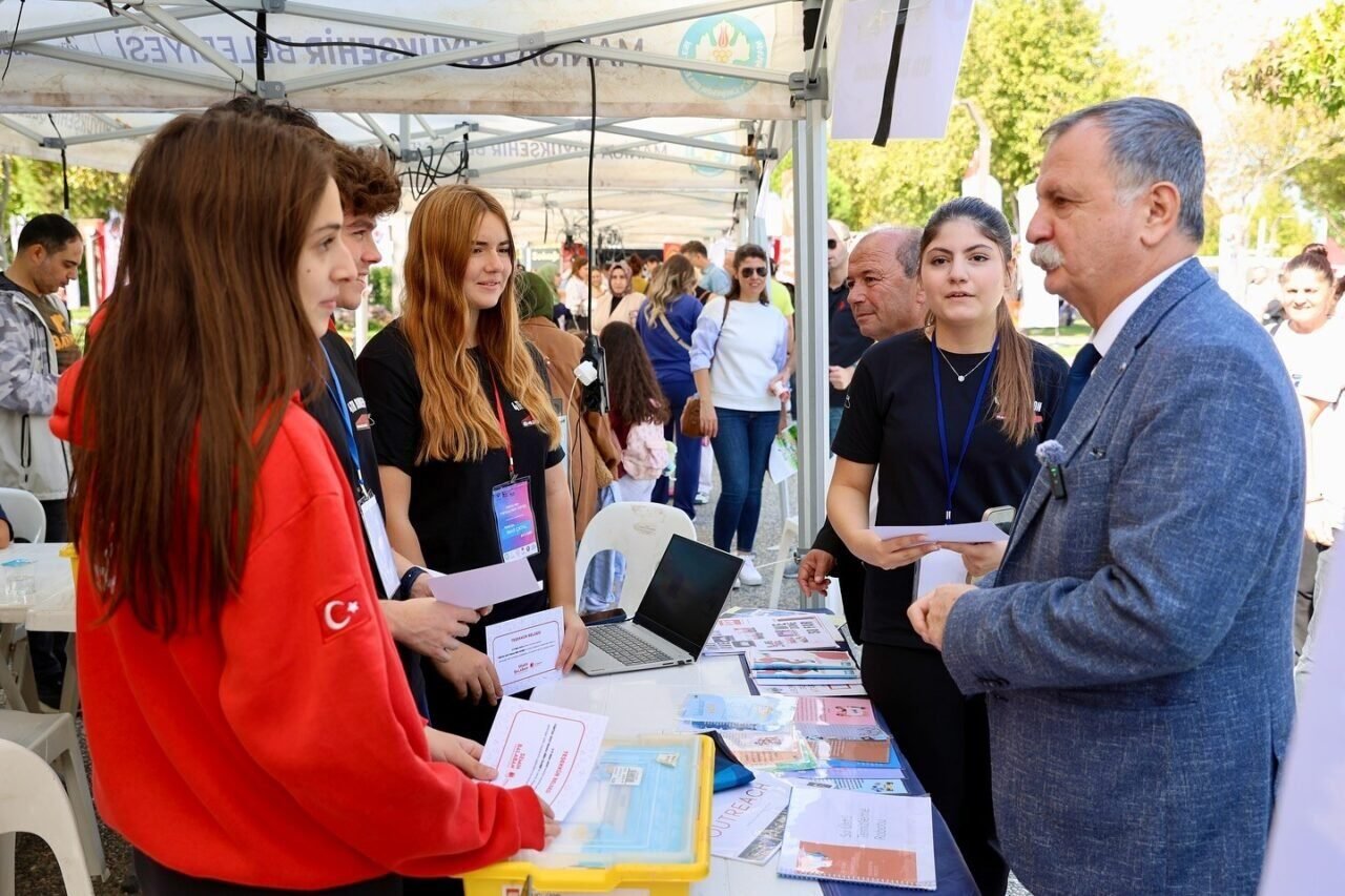 MANİFEST’te 30 bin öğrenci bilimin farklı yönlerini keşfetti