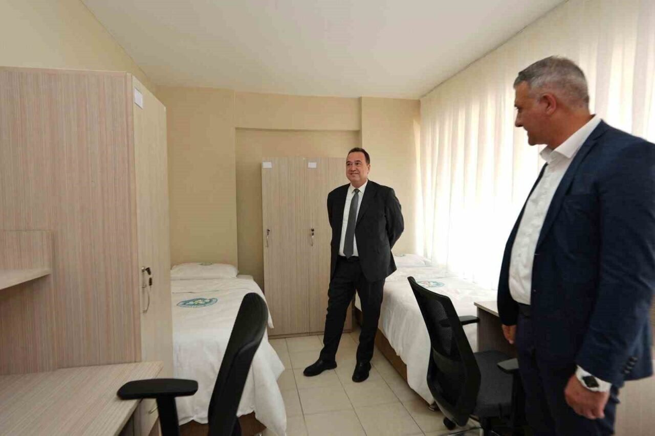 Manisa Büyükşehir’den üniversiteli kızlara yurt desteği