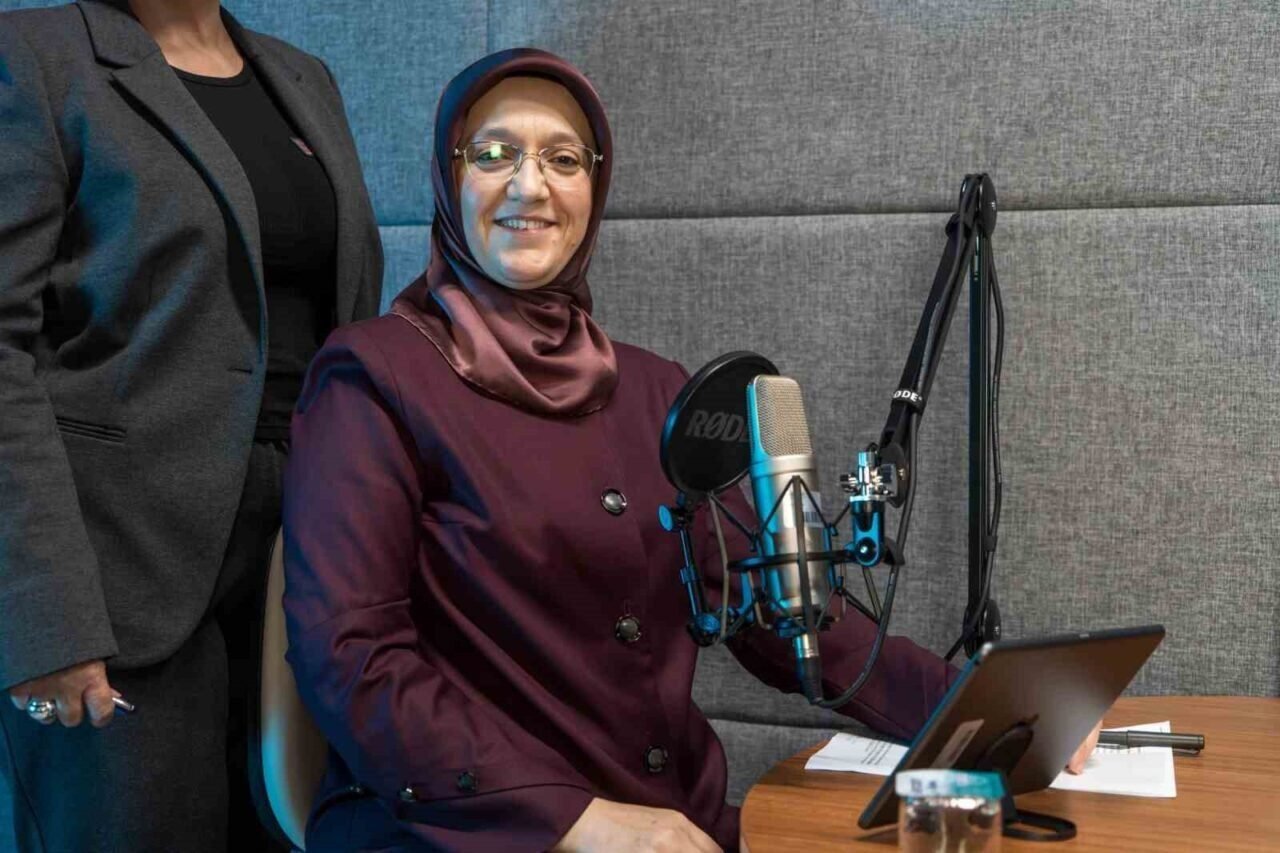 Manisa CBÜ Radyo ve Stüdyosu açıldı