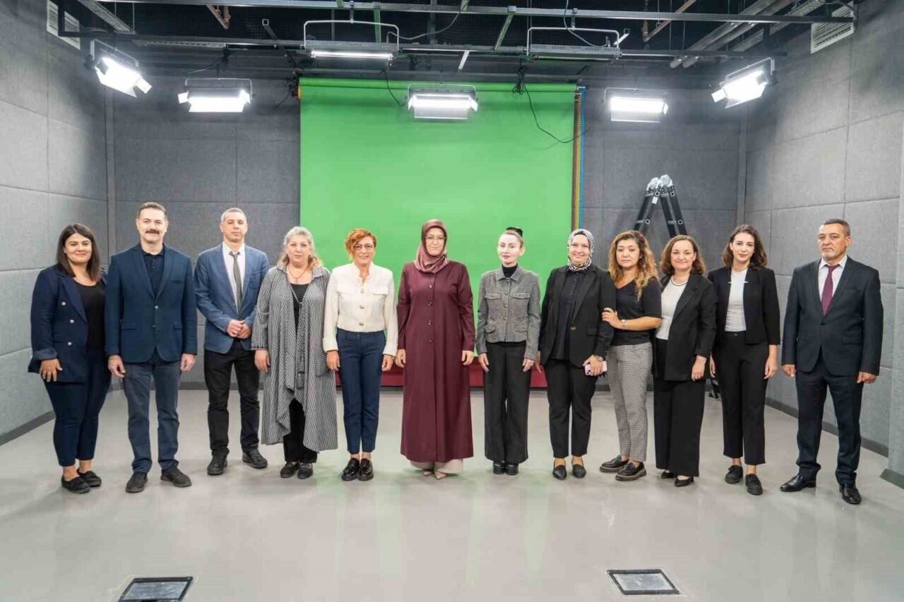 Manisa CBÜ Radyo ve Stüdyosu açıldı