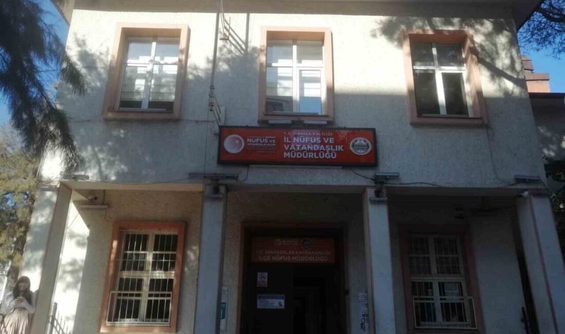 Manisa’da 25 bin 500 kişinin ehliyeti geçersiz olacak Manisa’da 25 bin 500 kişinin eski tip ehliyeti 31 Ekim’de