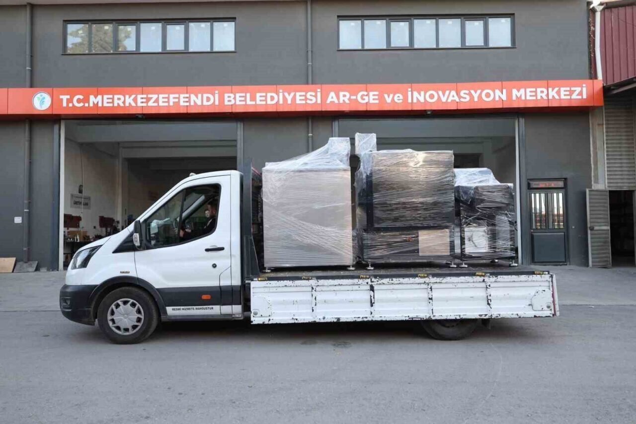 Merkezefendi Belediyesinin 31. mama makinesi Eskişehir’e teslim edildi Merkezefendi Belediyesinin 31. mama makinesi Eskişehir’e teslim edildi