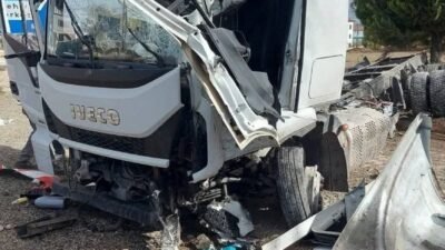 Denizli’nin Kale ilçesinde etkisini gösteren sağanak yağış, kazayı da beraberinde