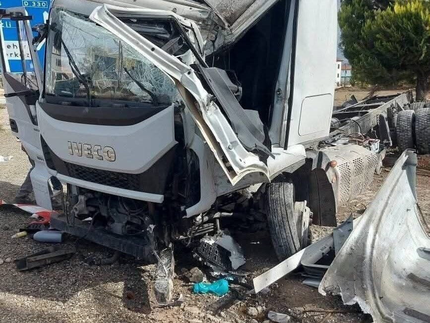 Denizli’nin Kale ilçesinde etkisini gösteren sağanak yağış, kazayı da beraberinde