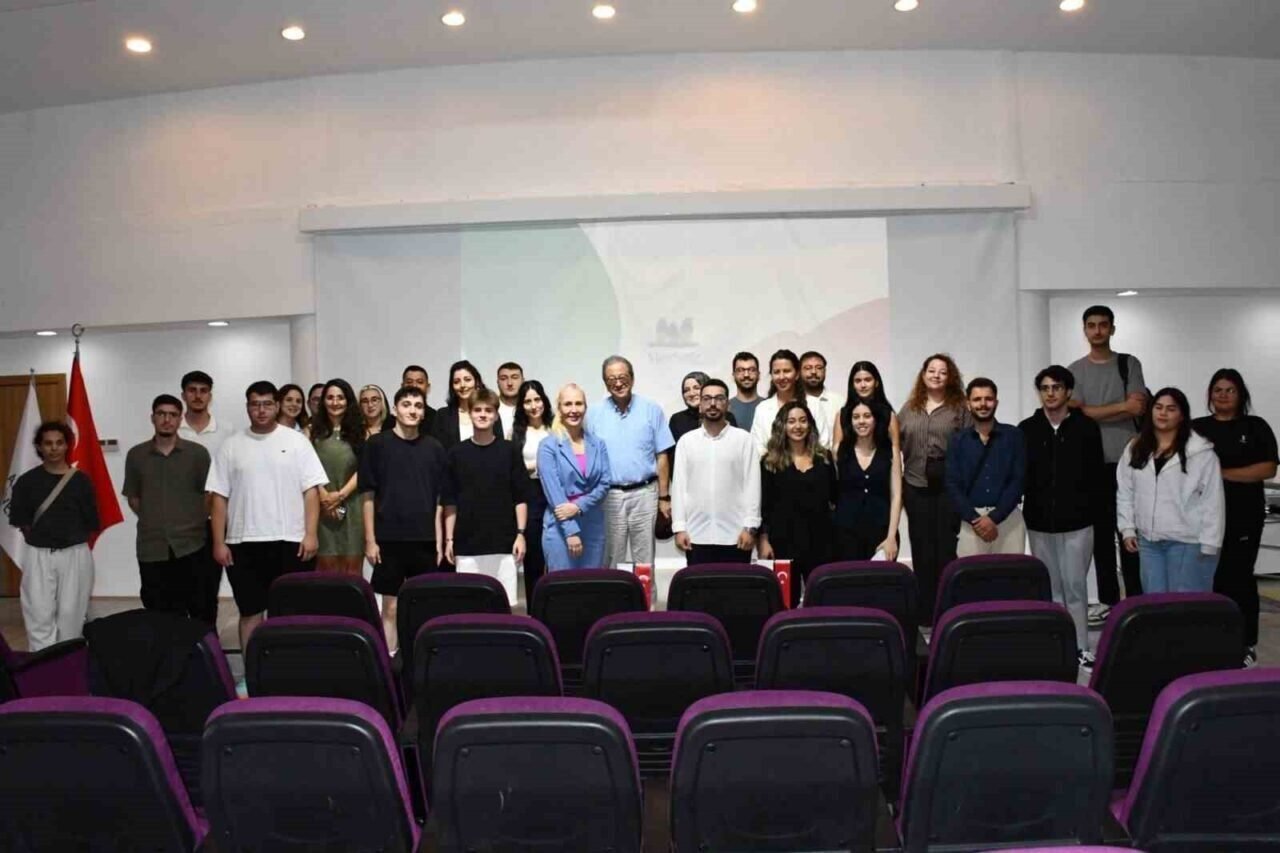 Mezun şefler, sektör tecrübelerini öğrencilerle paylaştı