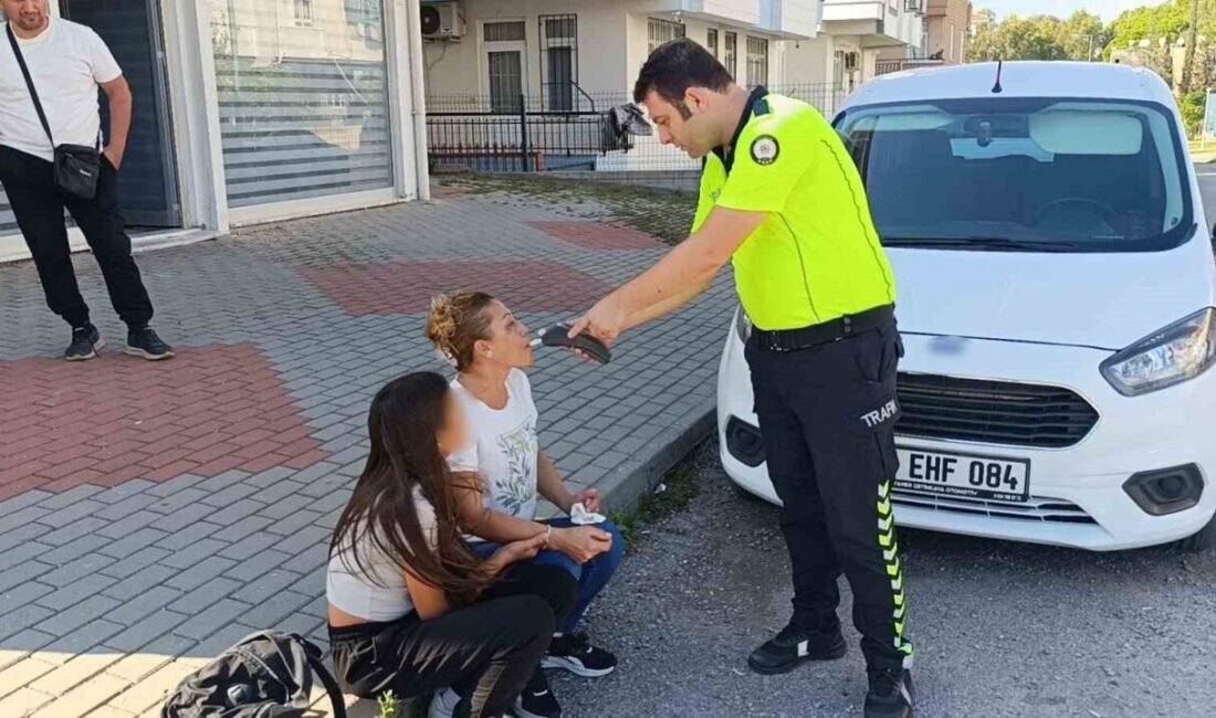 Motosikletle çarpışan otomobilin kadın sürücüsü, alkolmetreyi üflerken gözyaşlarını tutamadı Antalya’nın Manavgat ilçesi motosiklet ile otomobilin çarpışması sonucu meydana gelen