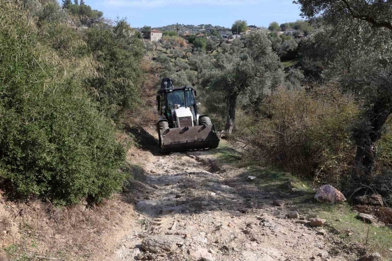 Muhtarların talepleri Başkan Çerçioğlu’nun öncülüğünde hayata geçiriliyor