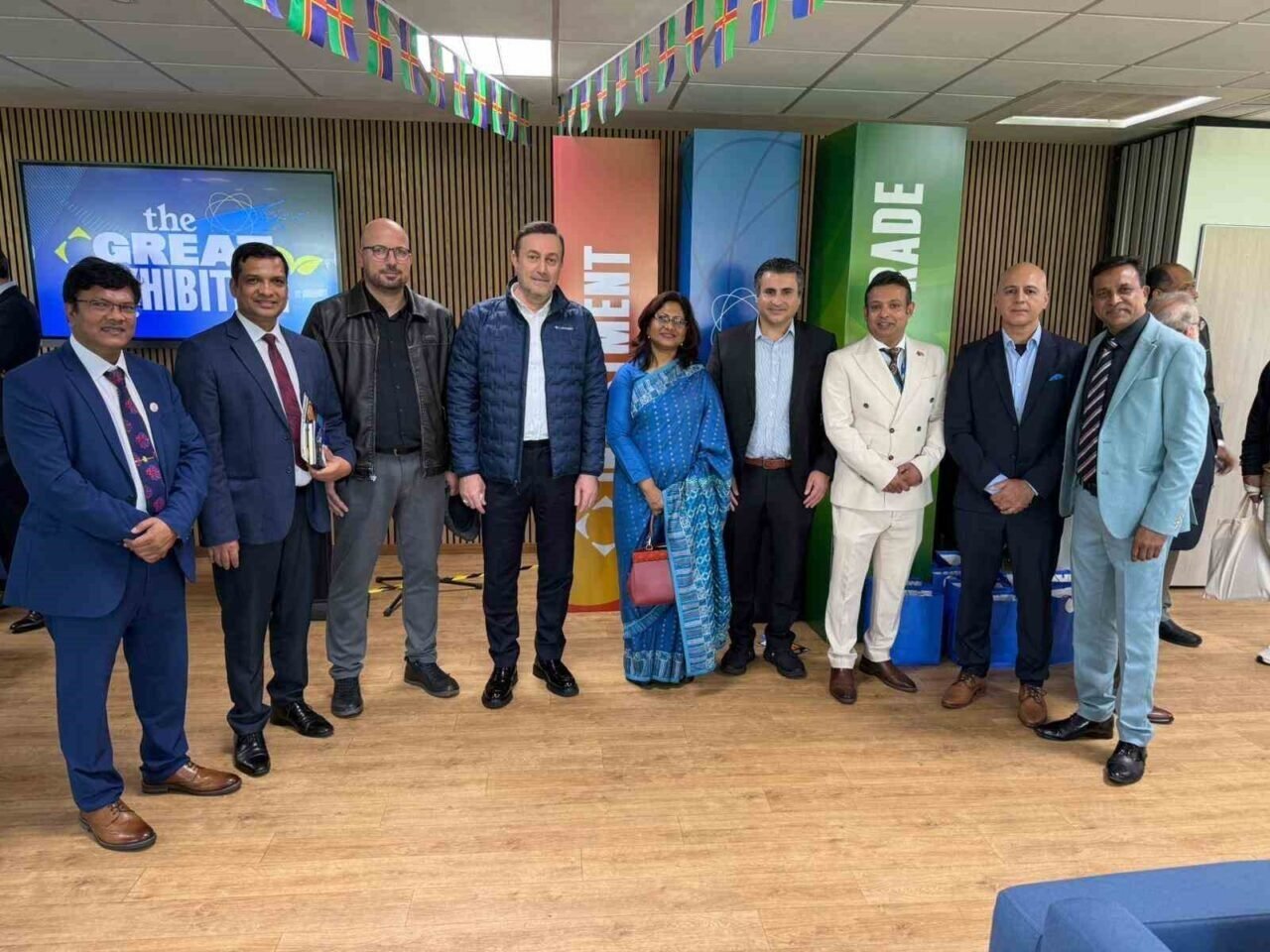 Muradiye OSB Başkanı Kıvırcık’ın İngiltere ziyareti yabancı basında Muradiye OSB Başkanı Kıvırcık’ın İngiltere ziyareti yabancı basında