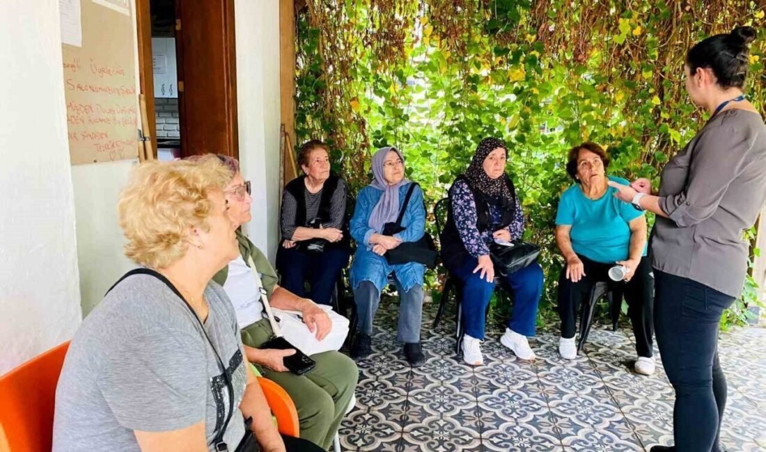 Muratpaşa’dan kıdemli kent sakinlerine sağlık taraması Antalya Muratpaşa Belediyesi, Akdeniz Üniversitesi Hemşirelik Fakültesi iş birliğiyle Yaşlı