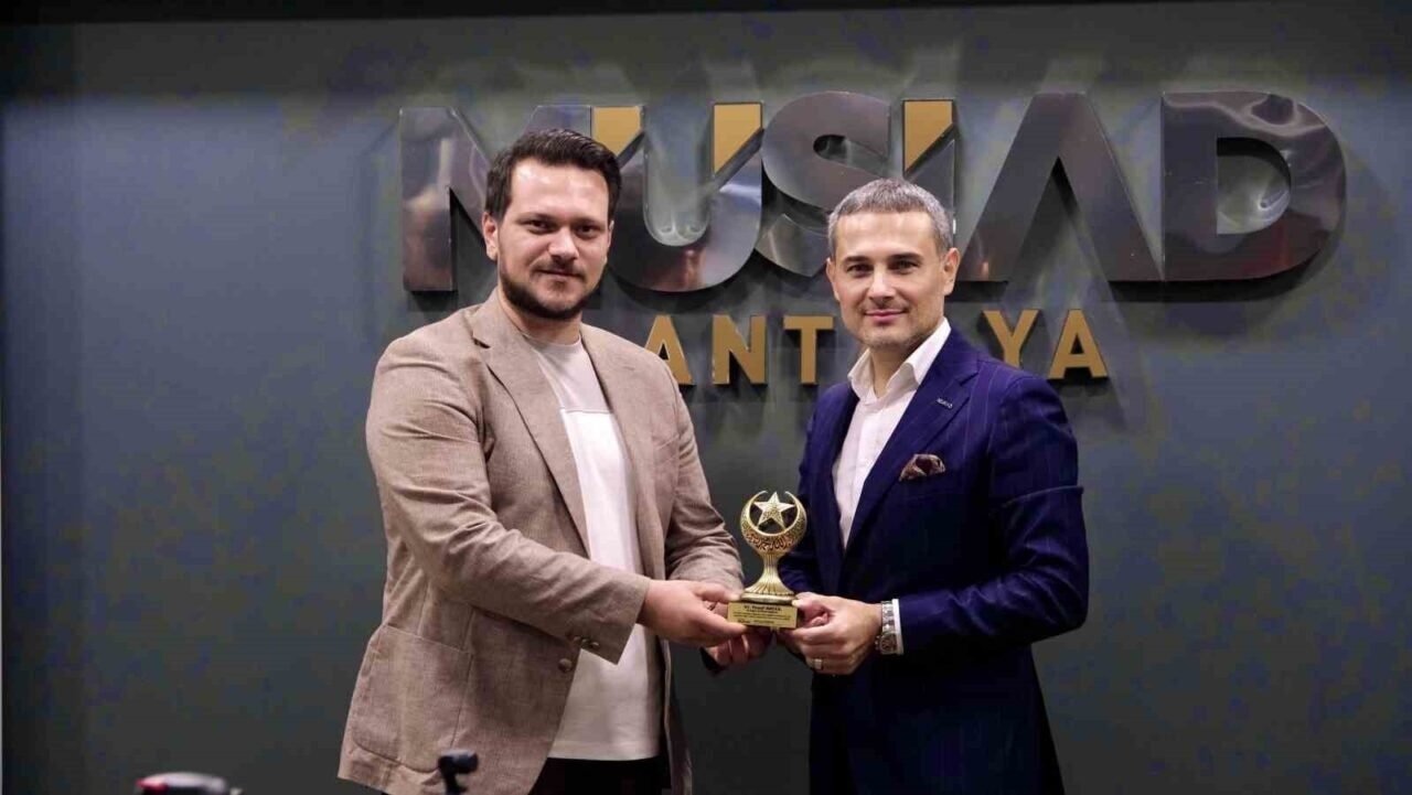MÜSİAD Antalya Başkanı Akgül, ihracat tecrübelerini gençlerle paylaştı