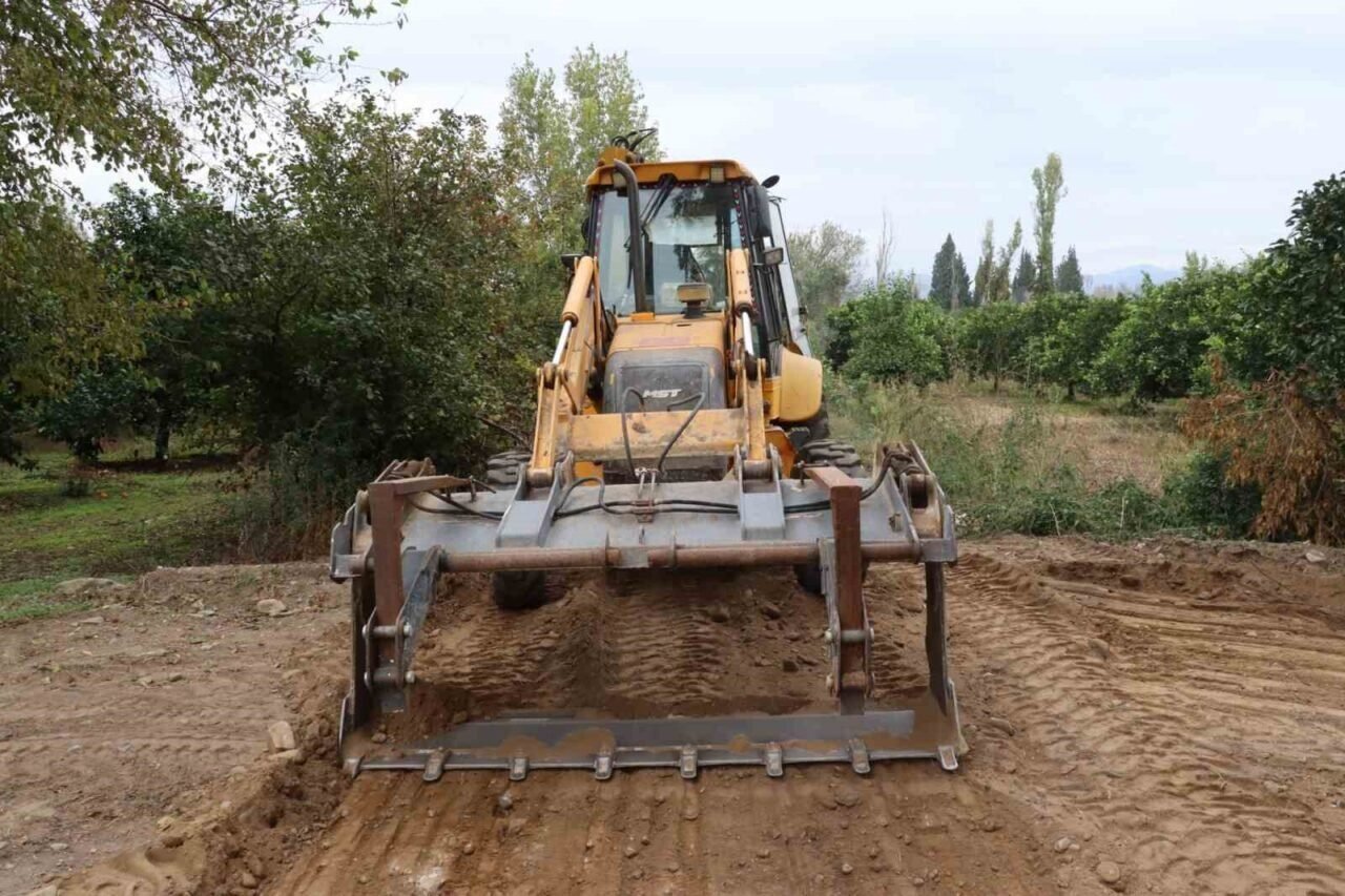 Nazilli Belediyesi’nden Bereketli’de yol çalışması