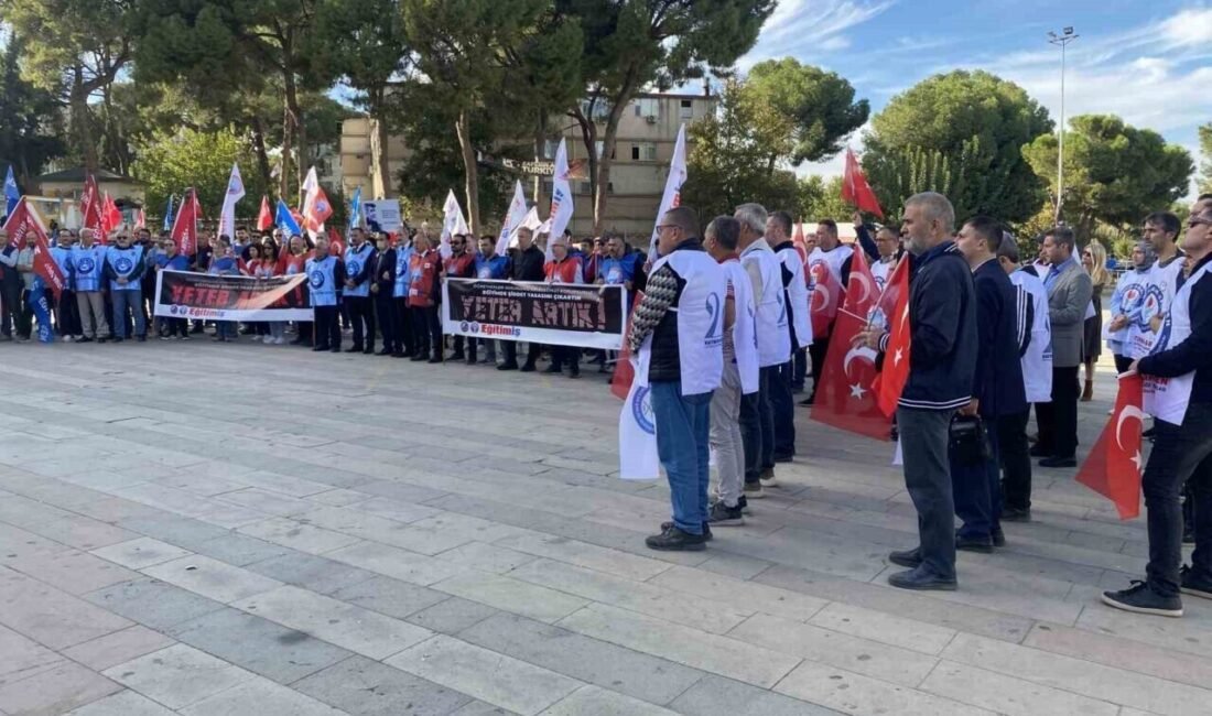 Manisa’nın Alaşehir ilçesinde dersin huzurunu bozduğu için öğretmeni tarafından uyarılan