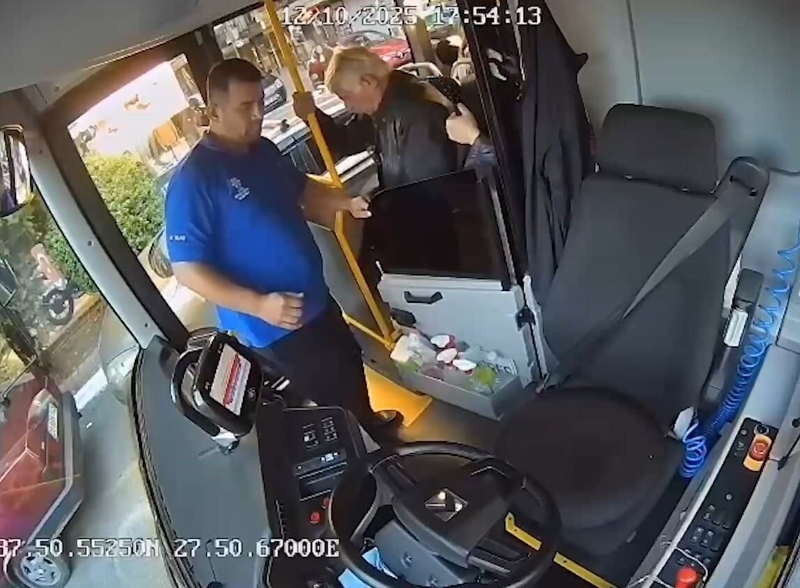 Otobüs şoförü, nefesi kesilen emekli öğretmeni kurtardı