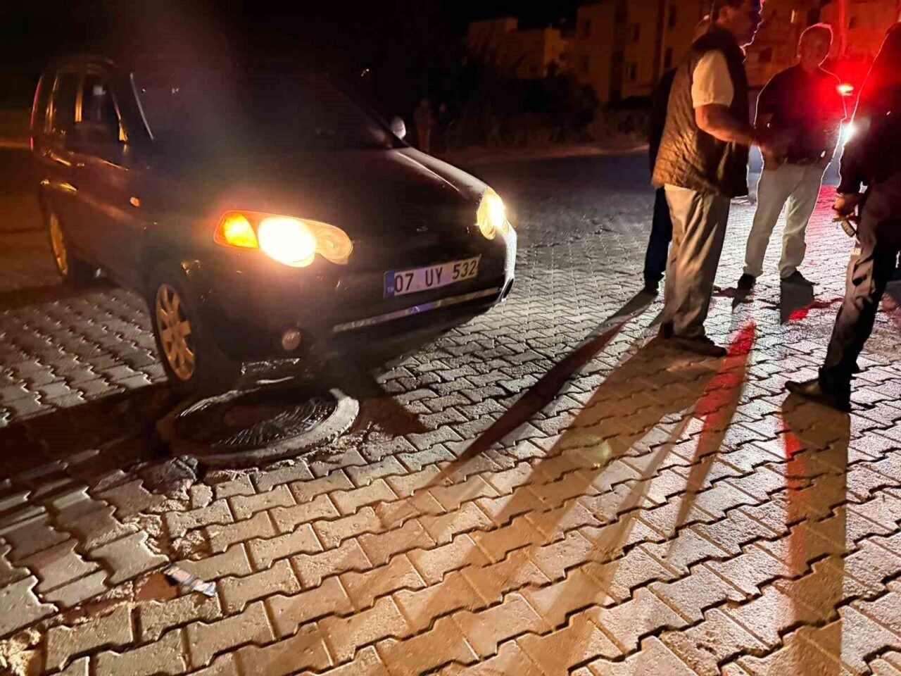 Otomobil ile çarpışan motosikletlin yaralı sürücüsü kaza yerinden kaçtı