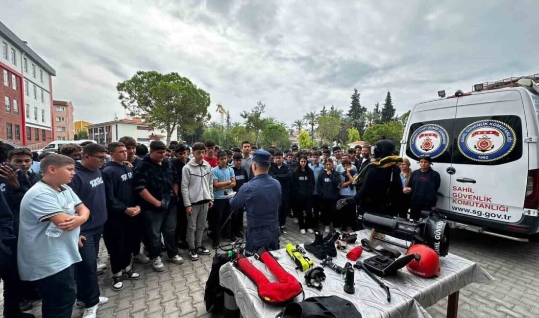 Aydın’ın Kuşadası ilçesinde öğrencilere yönelik “Geleceğin Denizcileri Bilgilendirme” etkinliği gerçekleştirildi.