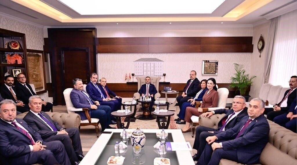 Sanayi ve Teknoloji Bakanı Kacır: "Daha fazla üretmek zorundayız"