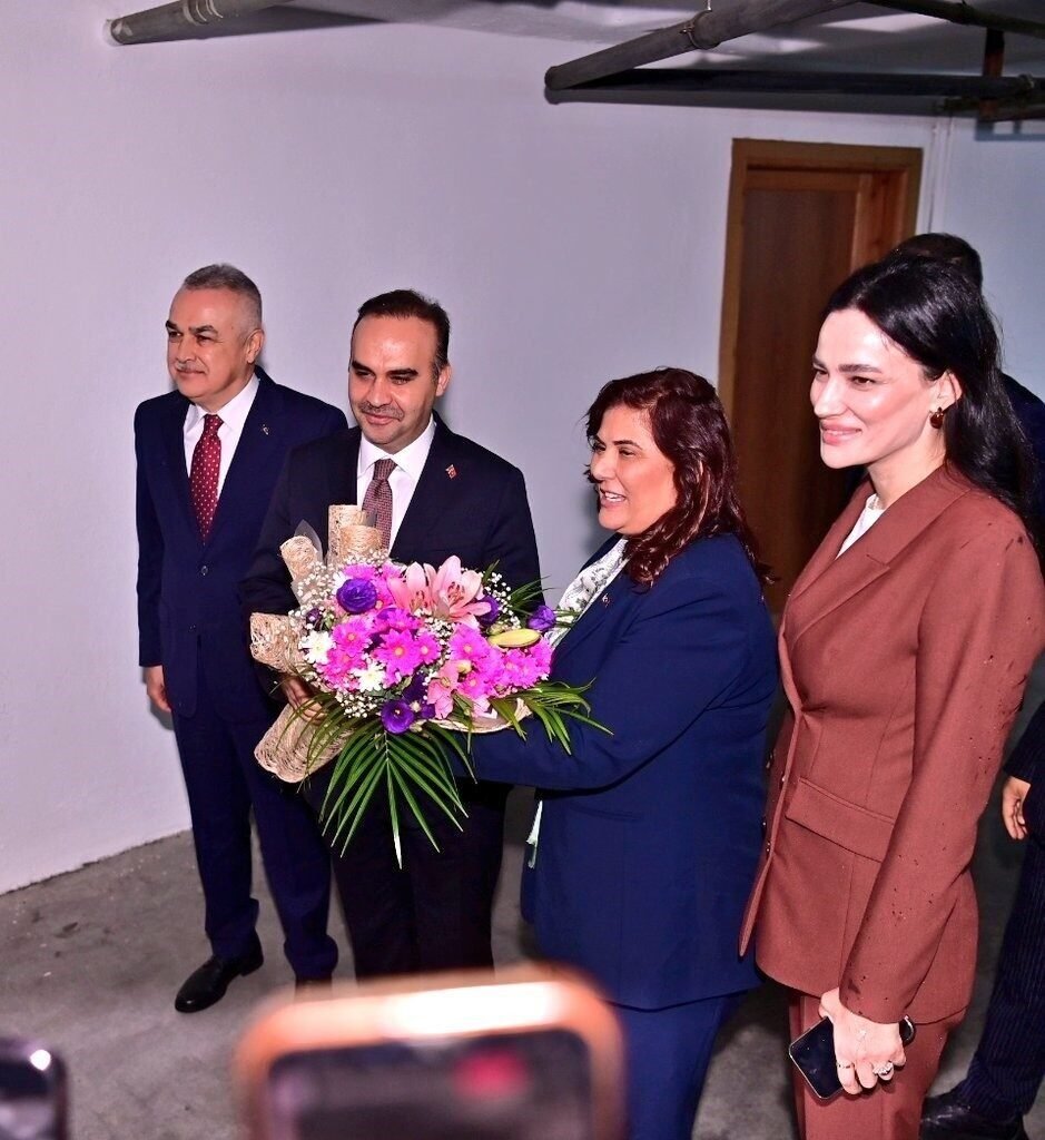 Sanayi ve Teknoloji Bakanı Kacır: "Daha fazla üretmek zorundayız"