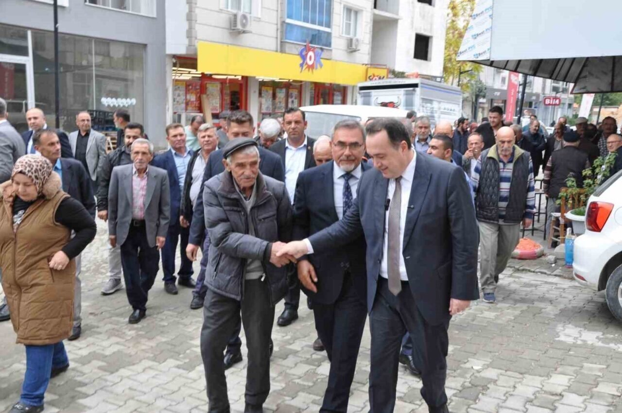 Selendi’de çiftçilere tohum desteği