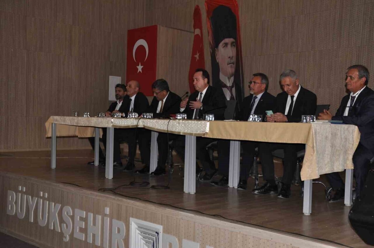 Selendi’de çiftçilere tohum desteği